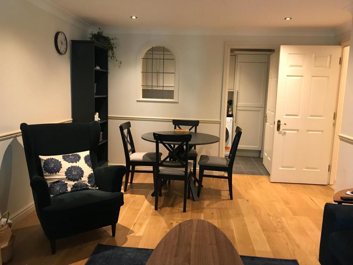 Key & Flowers - Kensington Residence 1 London Ngoại thất bức ảnh